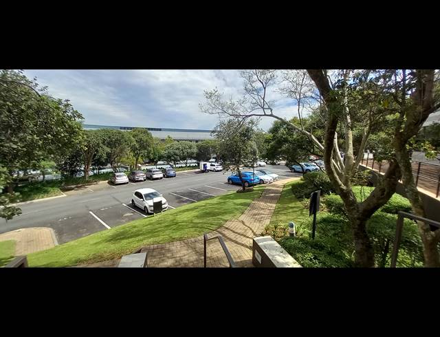 433M² OFFICE TO LET IN WOODMEAD